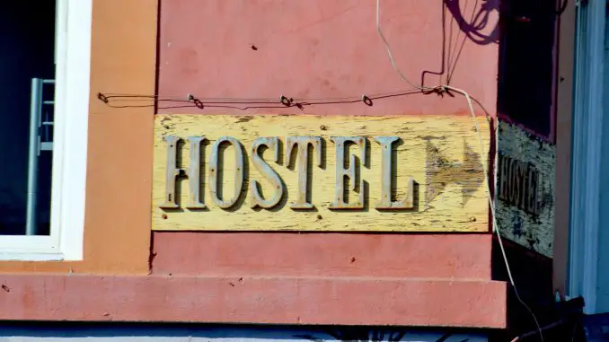 Advantages and Disadvantages of Hostel Life